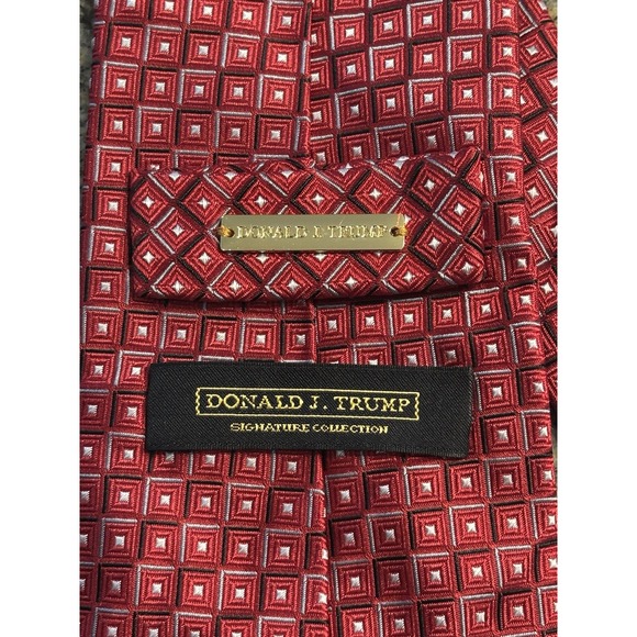 Donald J Trump Other - Donald J Trump Gold Bar Signature Collection Red Geometric 100%‎ Silk Tie